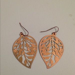 Leaf Earrings - Free with Bundle!